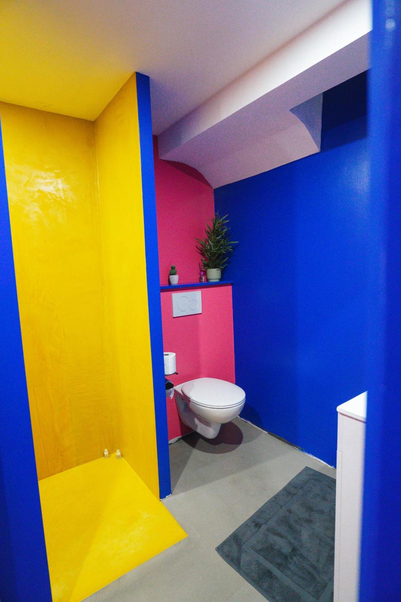 Capsule Boogie-Woogie - Jacuzzi - Sauna - Billard - Jeux - Ecran Geant - Filet Suspendu - Netflix La Louvière Extérieur photo